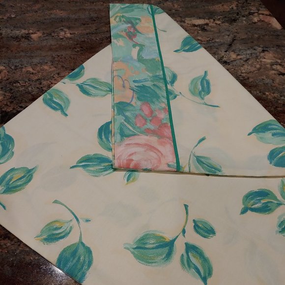 Pr Revman Industries Standard Floral Impressionist Pillowcases - Picture 3 of 5